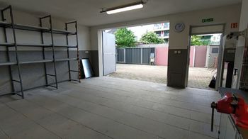 Prodej komerčního objektu (sklad), 216 m2, Kralupy nad Vltavou