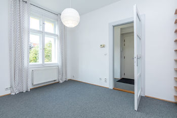 Pronájem bytu 2+kk v družstevním vlastnictví, 50 m2, Praha 4 - Podolí