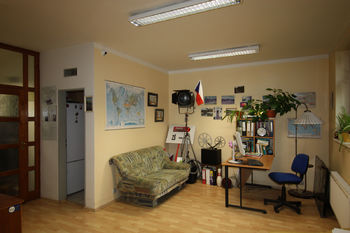 Pronájem komerčního prostoru (kanceláře), 94 m2, Praha 6 - Břevnov