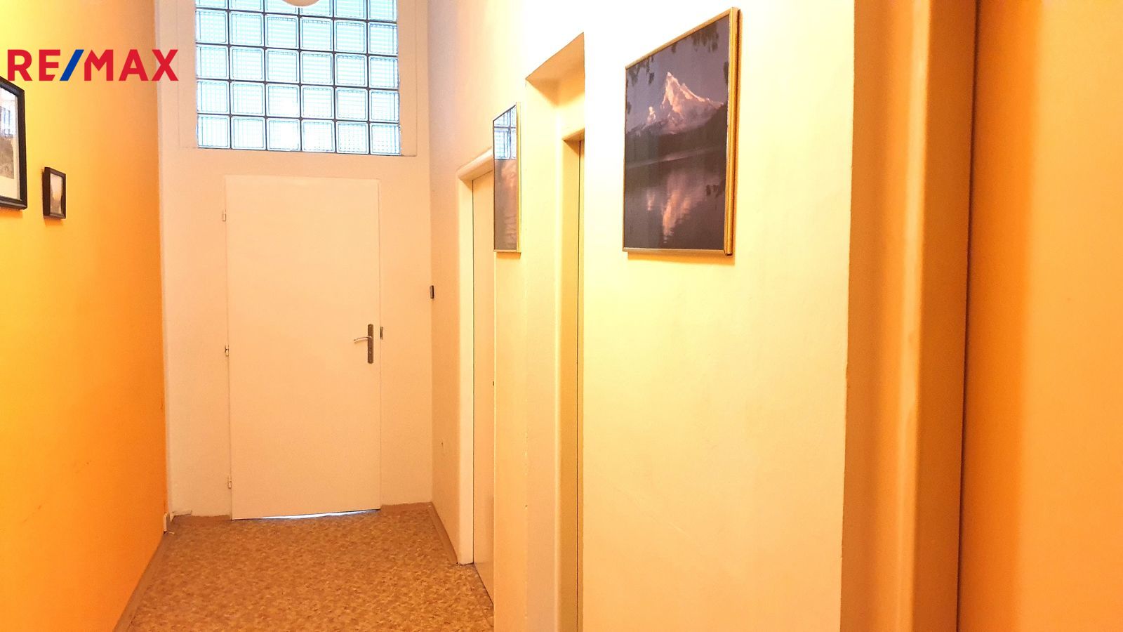 Pronájem komerčního prostoru (kanceláře), 54 m2, Ústí nad Labem