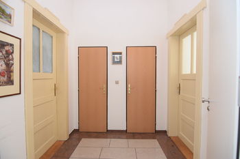 Pronájem komerčního prostoru (kanceláře), 16 m2, Nymburk