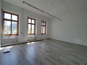Pronájem komerčního prostoru (kanceláře), 37 m2, Litoměřice