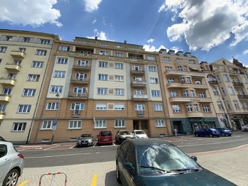 Prodej bytu 2+1 v osobním vlastnictví, 66 m2, Karlovy Vary