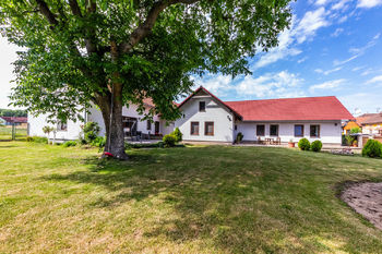 Prodej domu, 225 m2, Opolany