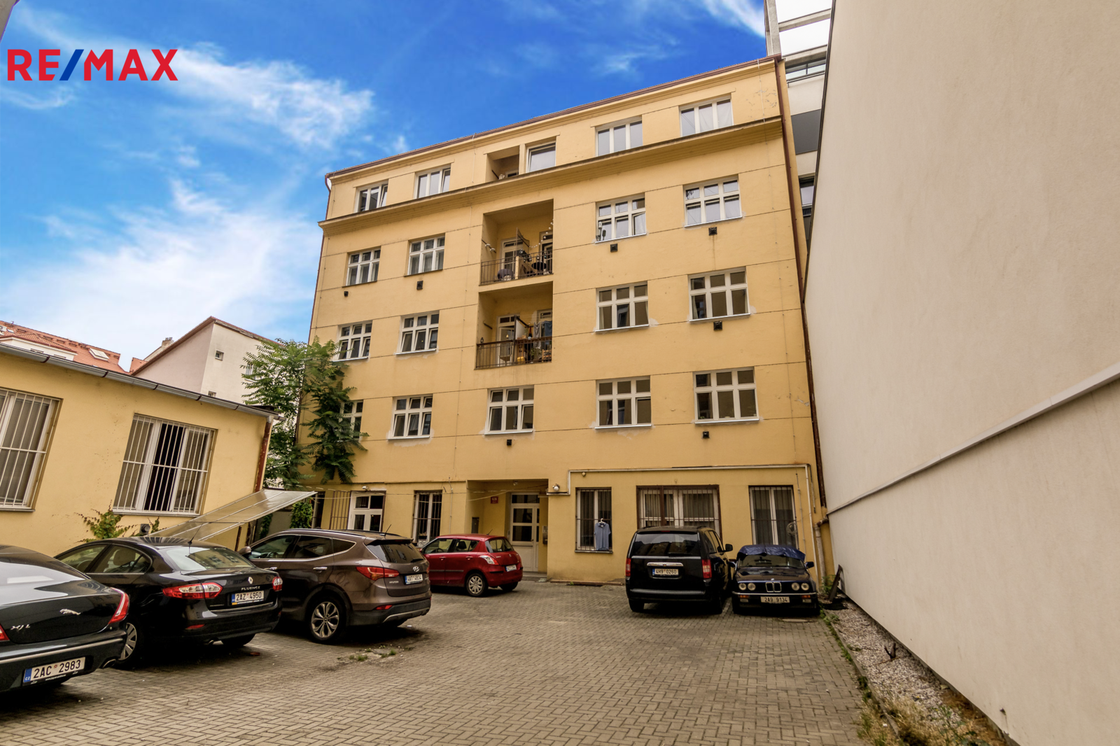 Prodej bytu 2+kk v družstevním vlastnictví, 56 m2, Praha 8 - Karlín