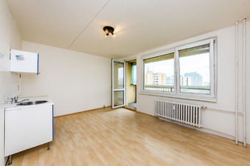 Prodej bytu 1+kk v osobním vlastnictví, 26 m2, Praha 8 - Troja