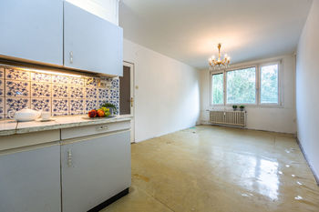 Prodej bytu 2+kk v osobním vlastnictví, 41 m2, Praha 10 - Strašnice