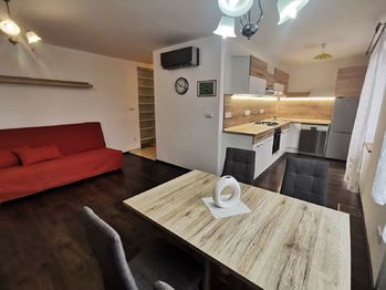 Pronájem bytu 2+kk v osobním vlastnictví, 49 m2, Nymburk