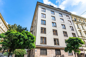 Prodej bytu 2+kk v osobním vlastnictví, 46 m2, Praha 2 - Vinohrady