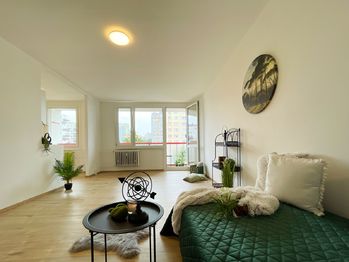 Prodej bytu 1+kk v osobním vlastnictví, 33 m2, Praha 10 - Záběhlice
