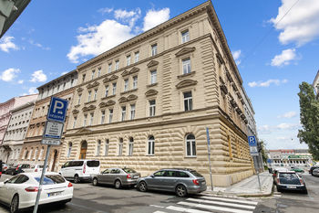 Pronájem bytu 1+1 v osobním vlastnictví, 39 m2, Praha 5 - Smíchov