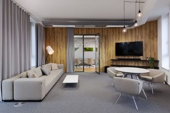 Prodej komerčního prostoru (kanceláře), 47 m2, Říčany
