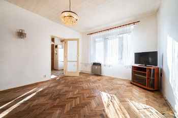 Prodej bytu 2+1 v osobním vlastnictví, 52 m2, Praha 9 - Hloubětín