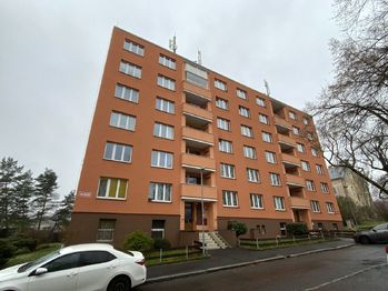 Prodej bytu 1+kk v osobním vlastnictví, 20 m2, Karlovy Vary