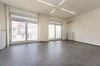 Pronájem komerčního prostoru (kanceláře), 92 m2, Praha 2 - Nové Město