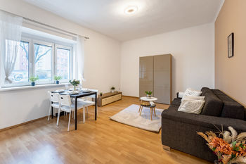 Prodej bytu 2+1 v osobním vlastnictví, 50 m2, Praha 4 - Michle