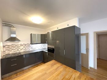 Prodej bytu 2+kk v osobním vlastnictví, 72 m2, Praha 5 - Stodůlky