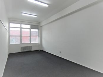 Pronájem komerčního prostoru (kanceláře), 67 m2, Praha 9 - Hloubětín