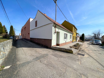 Prodej domu, 348 m2, Hostěrádky-Rešov