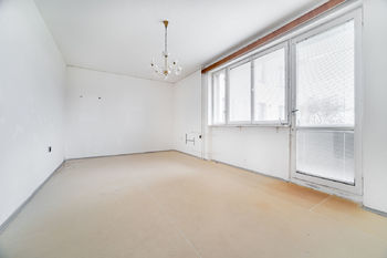 Prodej bytu 3+1 v osobním vlastnictví, 61 m2, Všetaty