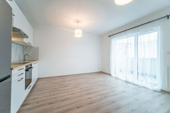 Pronájem bytu 2+kk v osobním vlastnictví, 44 m2, Praha 9 - Libeň