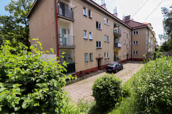 Prodej bytu 3+1 v družstevním vlastnictví, 62 m2, Praha 8 - Kobylisy