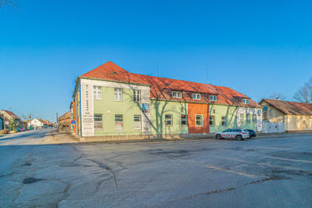 Prodej komerčního objektu (administrativní budova), 1530 m2, Kladno