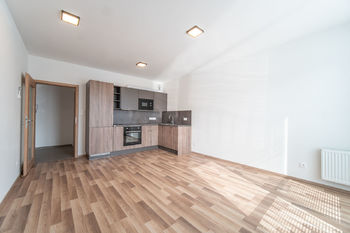 Pronájem bytu 2+kk v osobním vlastnictví, 49 m2, Praha 10 - Uhříněves