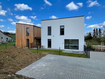 Pronájem domu, 94 m2, Dobev