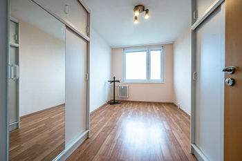 Pronájem bytu 2+kk v osobním vlastnictví, 44 m2, Praha 10 - Horní Měcholupy