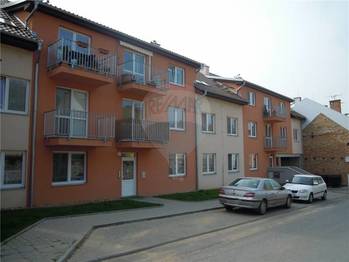Pronájem bytu 1+kk v osobním vlastnictví, 32 m2, Židlochovice