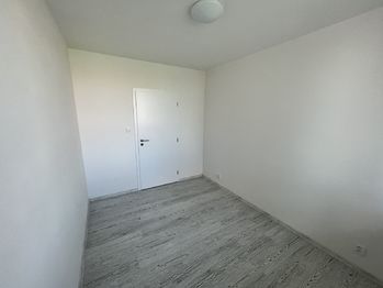 Pronájem bytu 2+kk v družstevním vlastnictví, 46 m2, Kladno