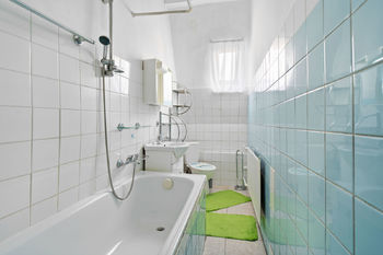 Prodej domu, 560 m2, Světec