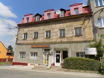 Prodej domu, 560 m2, Světec