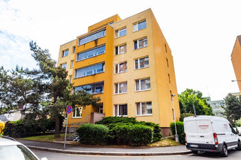 Prodej bytu 3+1 v družstevním vlastnictví, 77 m2, Praha 3 - Žižkov