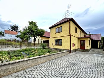 Prodej domu, 100 m2, Strážkovice