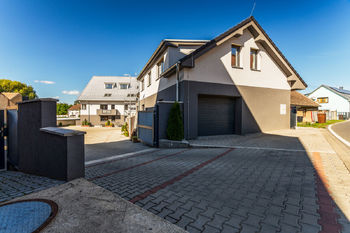 Prodej domu, 163 m2, Břežany II