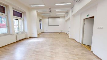 Pronájem komerčního objektu (administrativní budova), 649 m2, Ústí nad Labem
