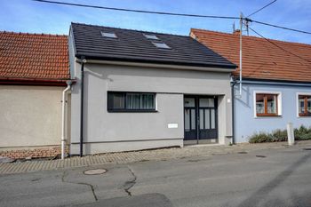 Prodej domu, 349 m2, Újezd u Brna