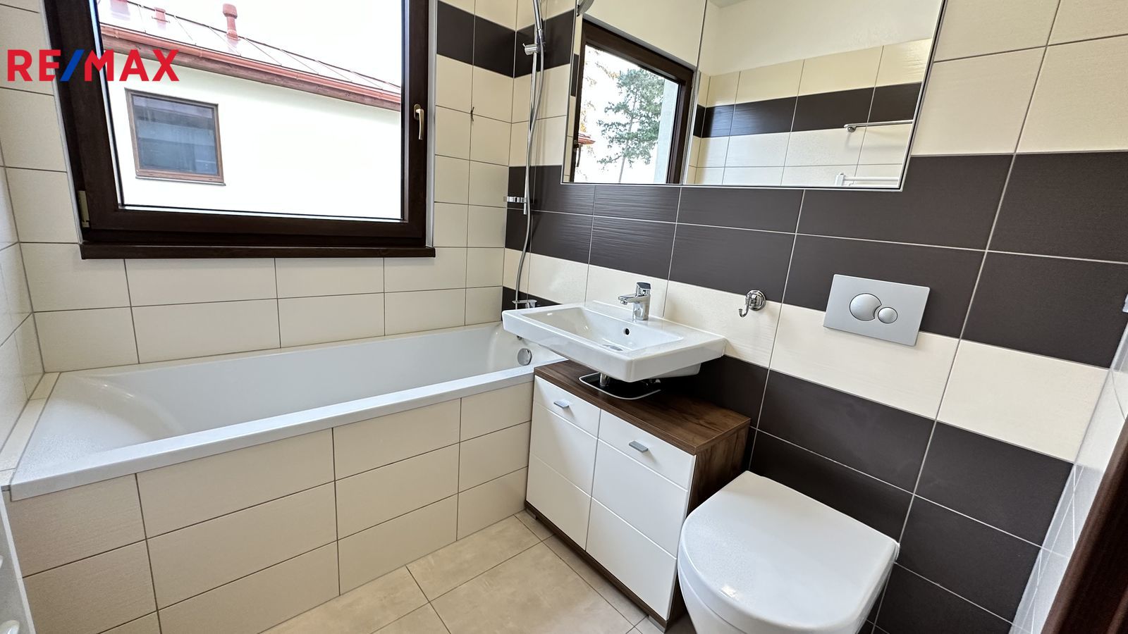Pronájem domu, 80 m2, Králův Dvůr