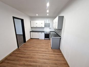 Prodej bytu 3+1 v osobním vlastnictví, 75 m2, Děčín