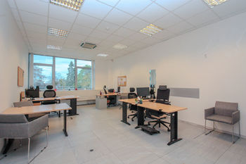 Pronájem komerčního prostoru (kanceláře), 35 m2, Kolín
