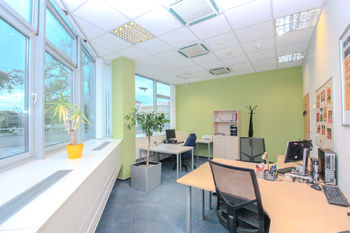 Pronájem komerčního prostoru (kanceláře), 45 m2, Kolín