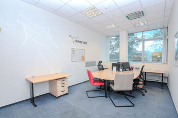 Pronájem komerčního prostoru (kanceláře), 22 m2, Kolín