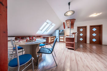 Prodej domu, 350 m2, Spořice