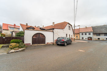 Prodej domu, 318 m2, Zbiroh