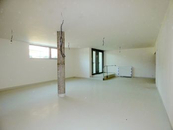 Pronájem komerčního prostoru (ordinace), 89 m2, Roztoky