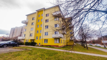 Prodej bytu 1+kk v osobním vlastnictví, 37 m2, Praha 10 - Horní Měcholupy