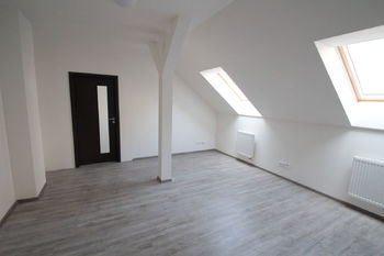 Pronájem bytu 2+kk v osobním vlastnictví, 48 m2, Kolín