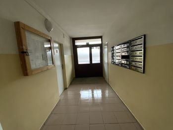 Prodej bytu 2+1 v osobním vlastnictví, 61 m2, Klášterec nad Ohří